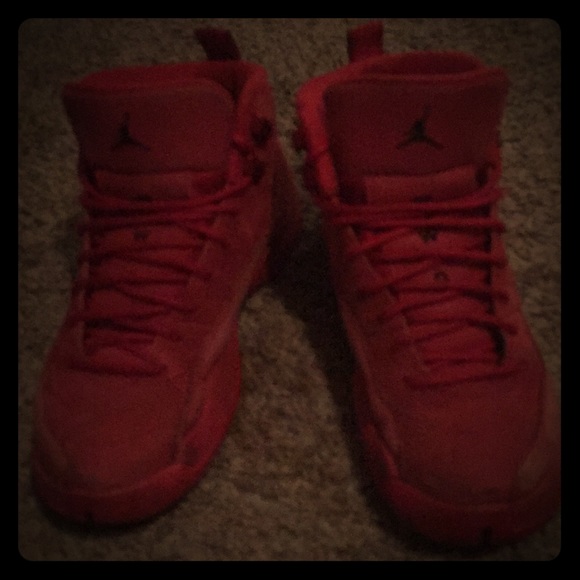 Jordan Retro 12 Red